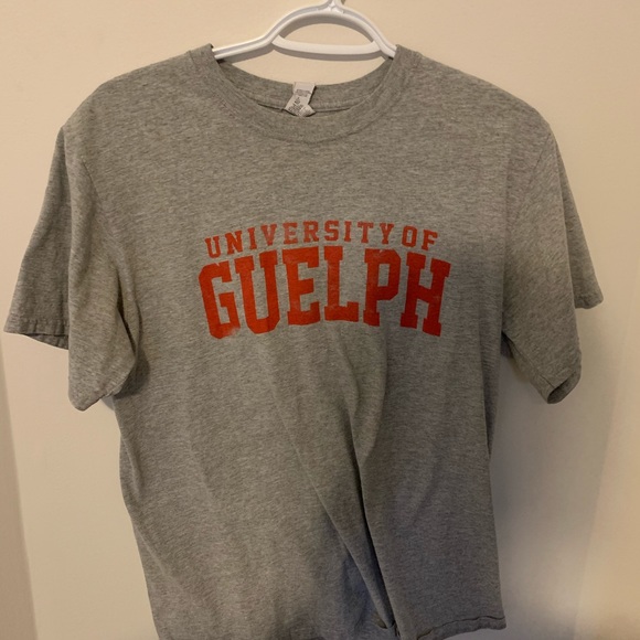 University of Guelph grey t-shirt